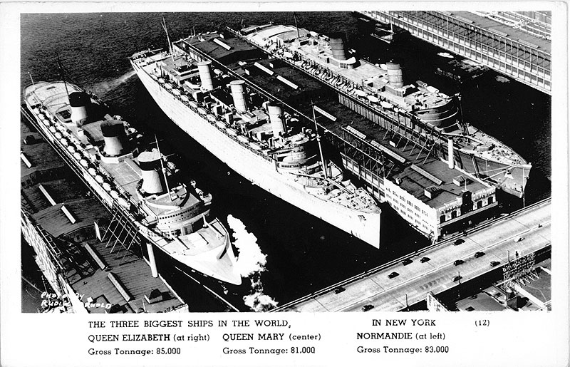 https://www.yachting.su/upload/iblock/04c/The_three_largest_ships_in_the_world,_New_York,_1940_-_photographic_postcard_(3796186285).jpg