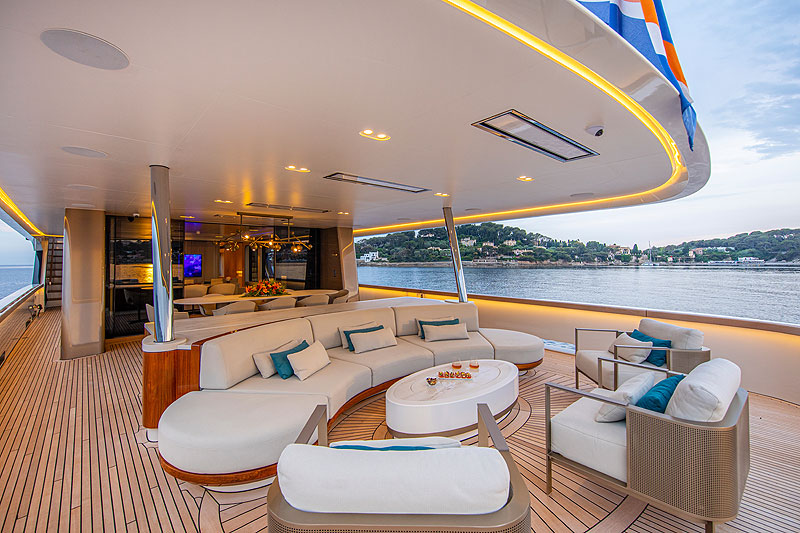 https://www.yachting.su/upload/iblock/38b/06.jpg