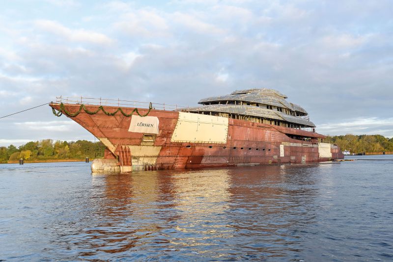 Moran Yacht and Ship спустила FIJI