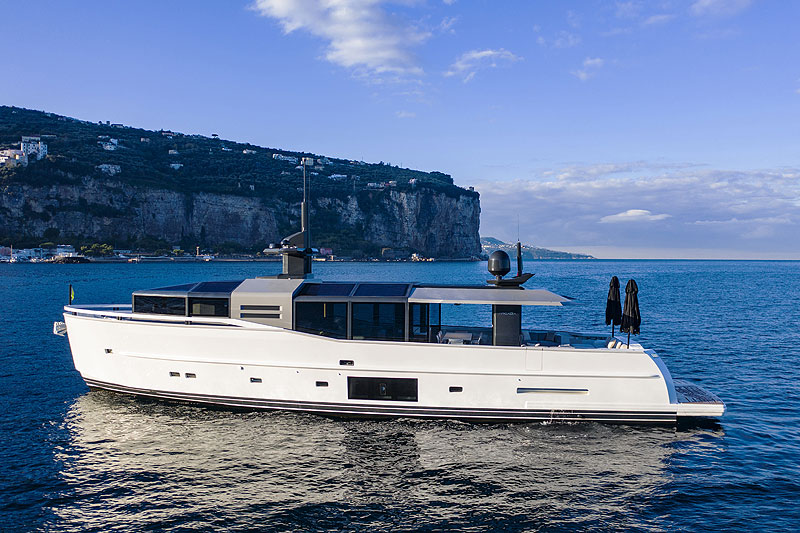 https://www.yachting.su/upload/iblock/5df/04.jpg