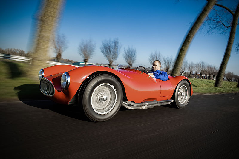 https://www.yachting.su/upload/iblock/61a/1953-Maserati-A6GCS_53-Spyder-by-Fantuzzi1331158_-Edit.jpg