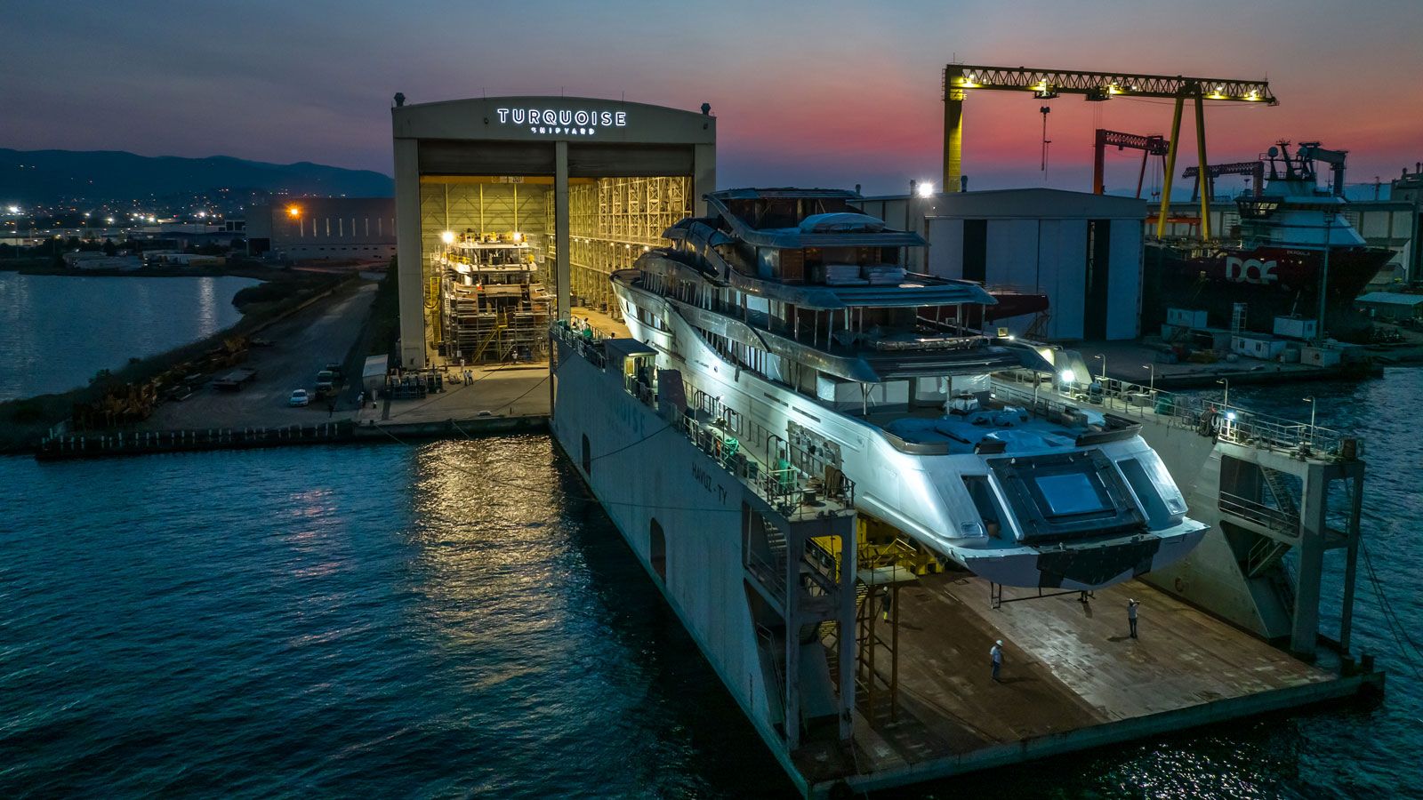 Самая большая яхта в Турции проходит дооснащение