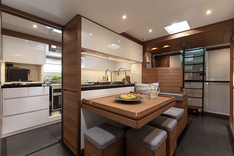 https://www.yachting.su/upload/iblock/acc/Nyumba-Interiors-6.jpg