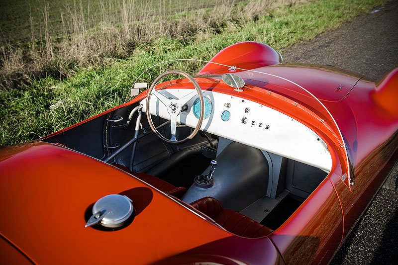 https://www.yachting.su/upload/iblock/c65/1953-Maserati-A6GCS_53-Spyder-by-Fantuzzi1331168_-Edit.jpg