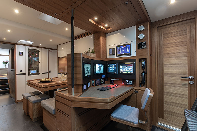 https://www.yachting.su/upload/iblock/d17/Nyumba-Interiors-15.jpg