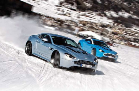 Aston Martin на льду